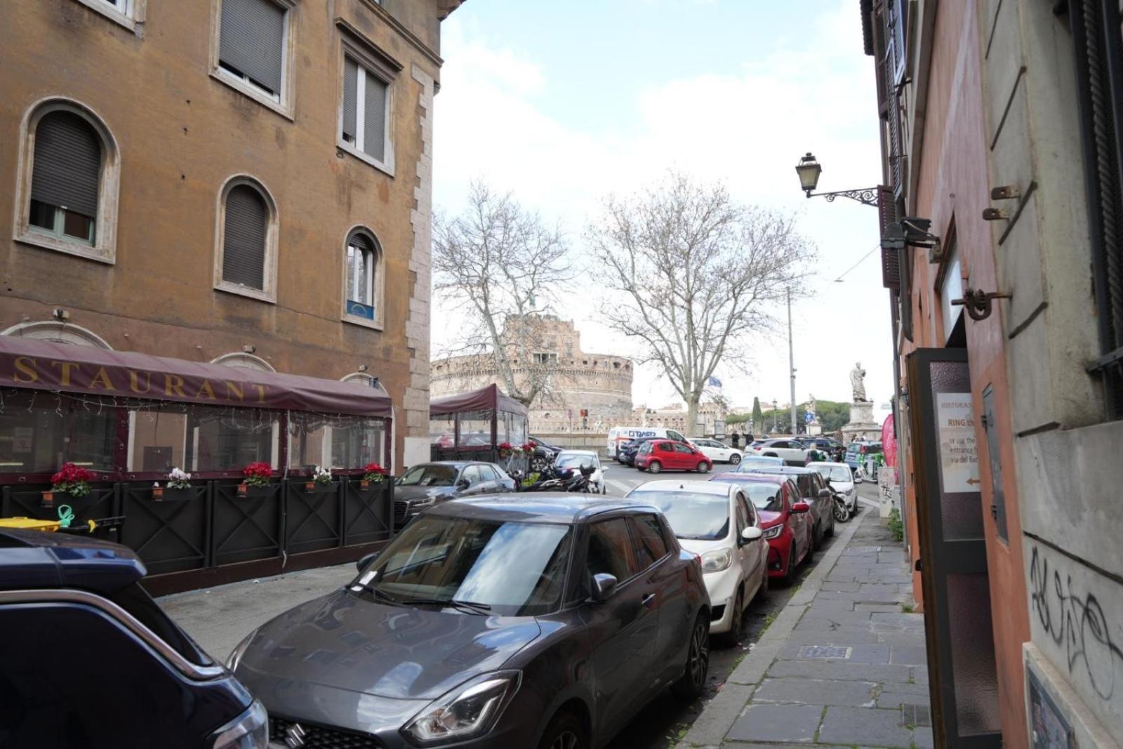 Around Castel Sant'angelo Apartamento *